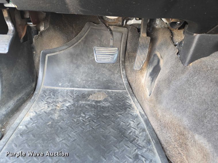 image for item EU4573 2008 Chevrolet Colorado pickup truck