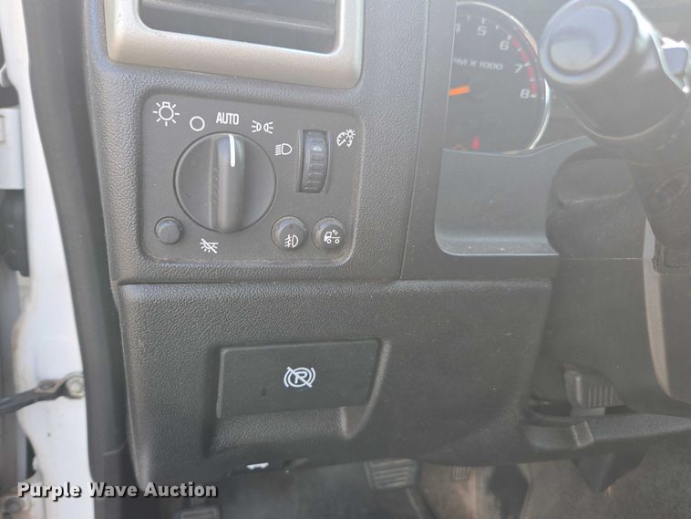 image for item EU4573 2008 Chevrolet Colorado pickup truck