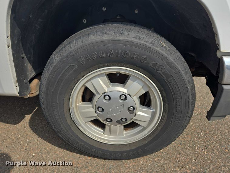 image for item EU4573 2008 Chevrolet Colorado pickup truck