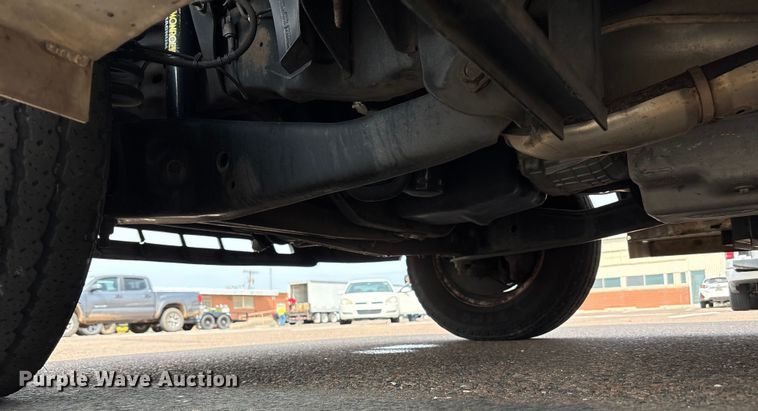 image for item EU4576 2014 Ford E450 Super duty shuttle bus