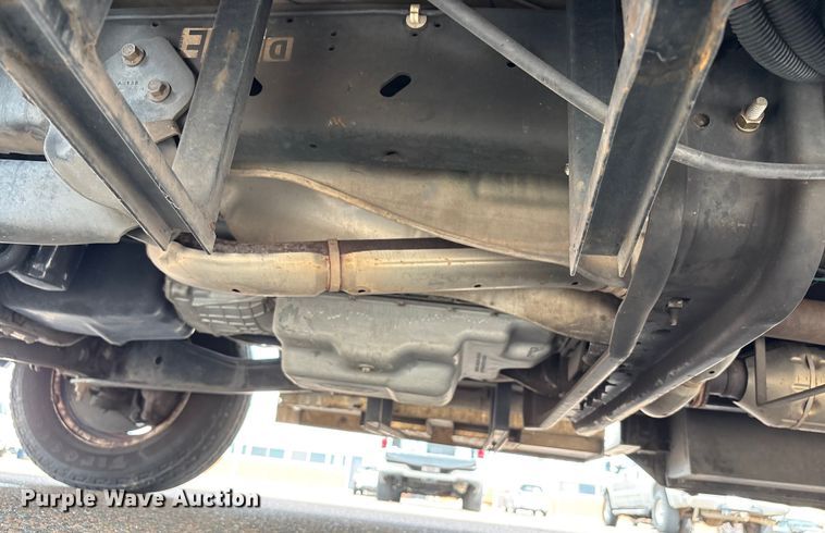 image for item EU4576 2014 Ford E450 Super duty shuttle bus