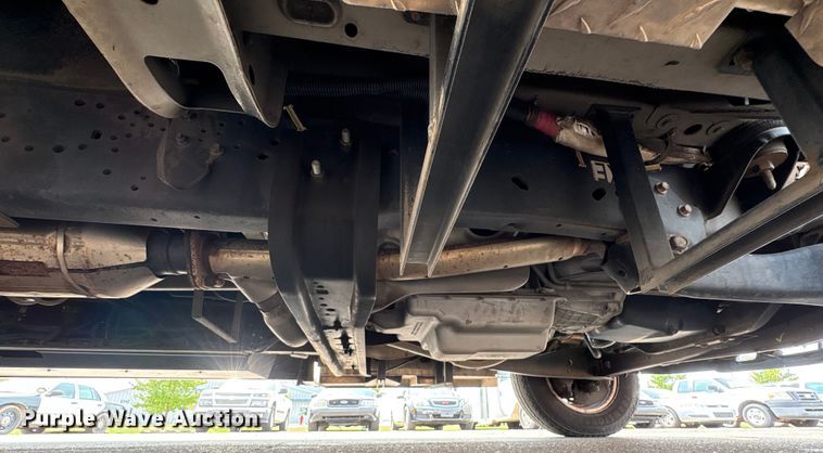 image for item EU4576 2014 Ford E450 Super duty shuttle bus