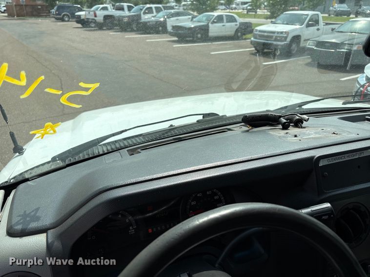 image for item EU4576 2014 Ford E450 Super duty shuttle bus