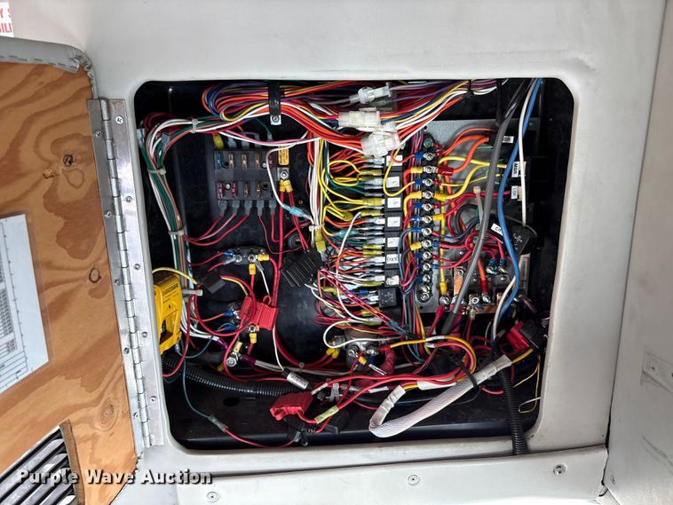 image for item EU4576 2014 Ford E450 Super duty shuttle bus