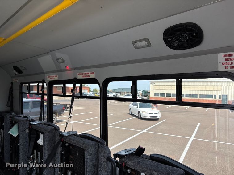 image for item EU4576 2014 Ford E450 Super duty shuttle bus