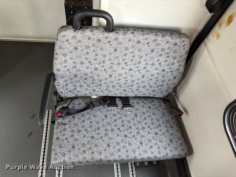 image for item EU4576 2014 Ford E450 Super duty shuttle bus