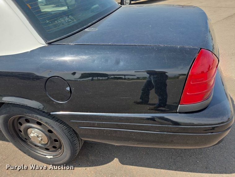 image for item EU4577 2010 Ford Crown Victoria Police Interceptor 