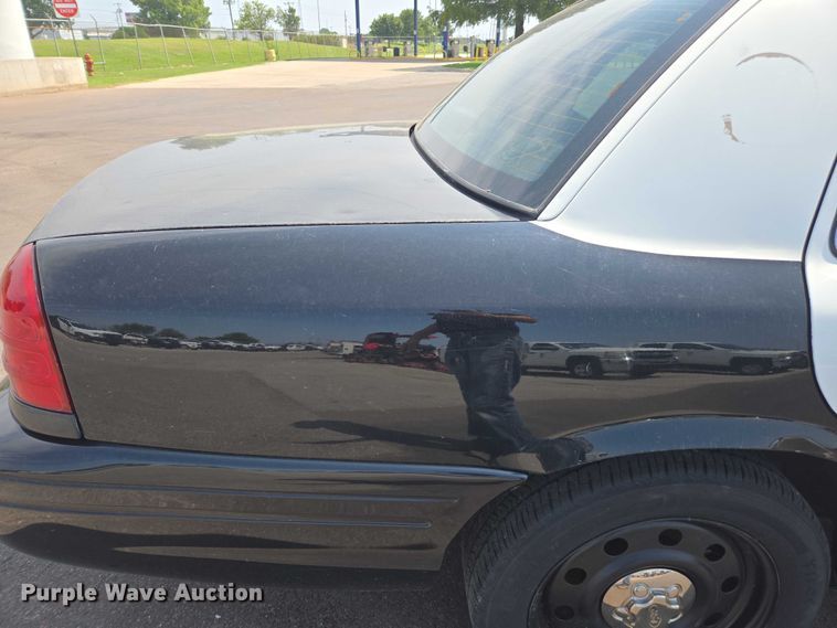 image for item EU4577 2010 Ford Crown Victoria Police Interceptor 