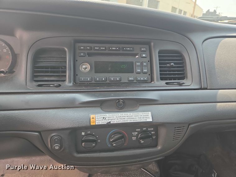 image for item EU4577 2010 Ford Crown Victoria Police Interceptor 