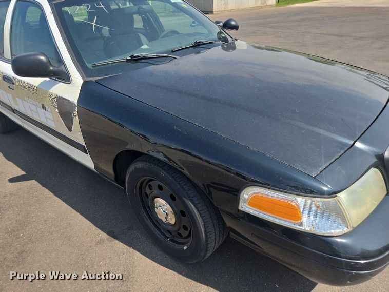 image for item EU4579 2011 Ford Crown Victoria Police interceptor 