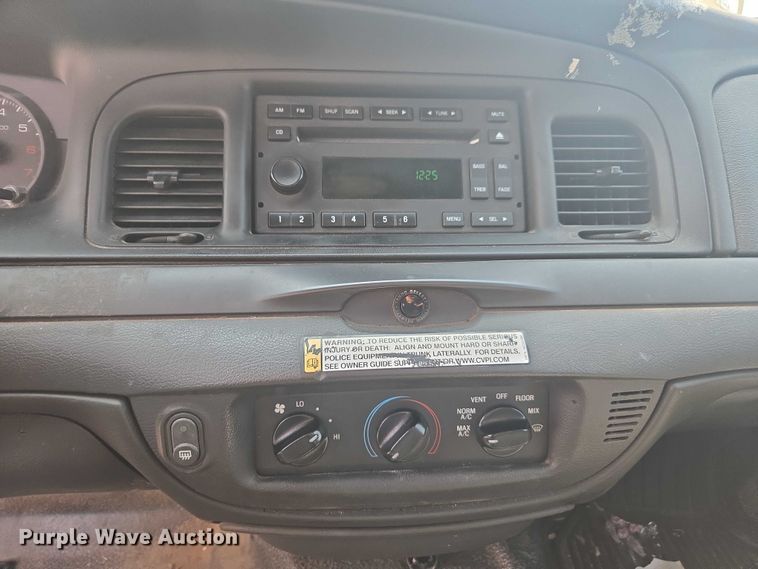 image for item EU4579 2011 Ford Crown Victoria Police interceptor 