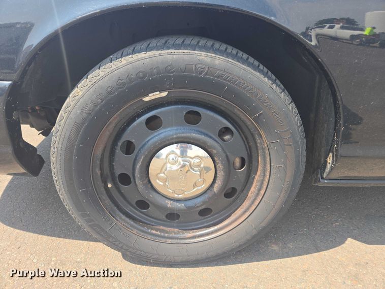 image for item EU4579 2011 Ford Crown Victoria Police interceptor 