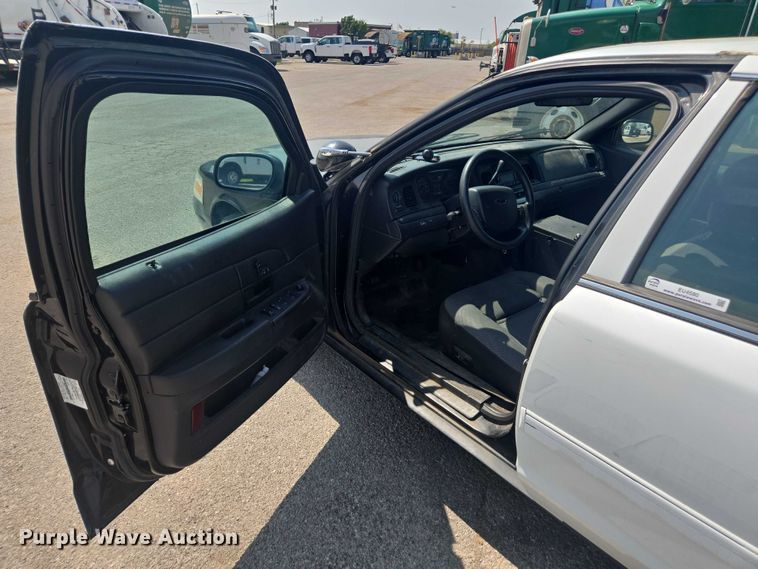 image for item EU4580 2009 Ford Crown Victoria Police Inceptor  