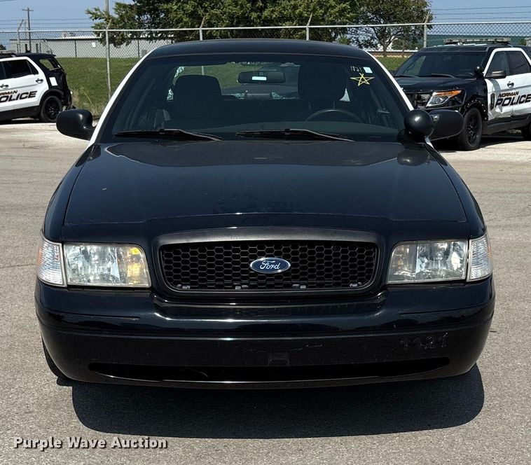 image for item EU4581 2011 Ford Crown Victoria Police Interceptor 
