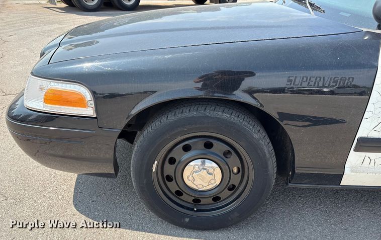image for item EU4581 2011 Ford Crown Victoria Police Interceptor 