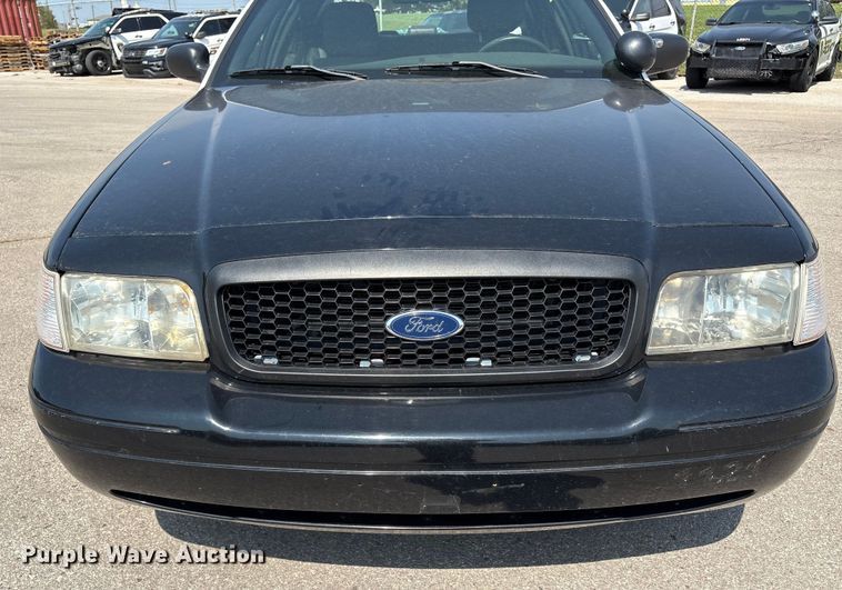 image for item EU4581 2011 Ford Crown Victoria Police Interceptor 