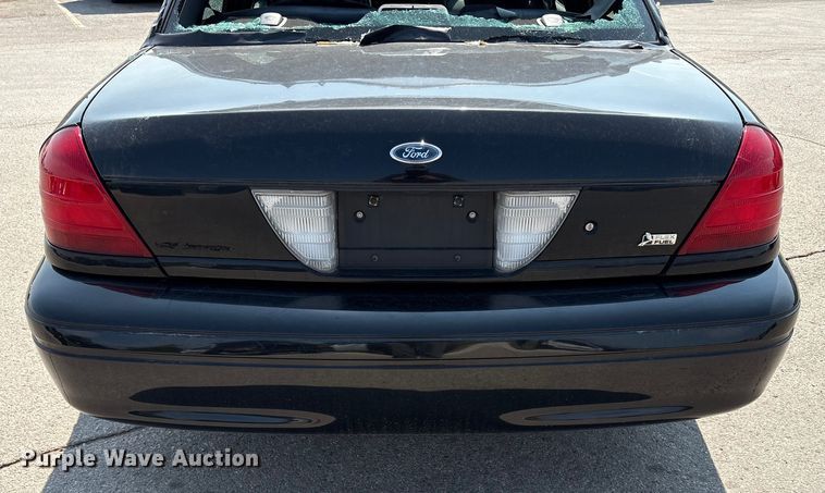 image for item EU4581 2011 Ford Crown Victoria Police Interceptor 