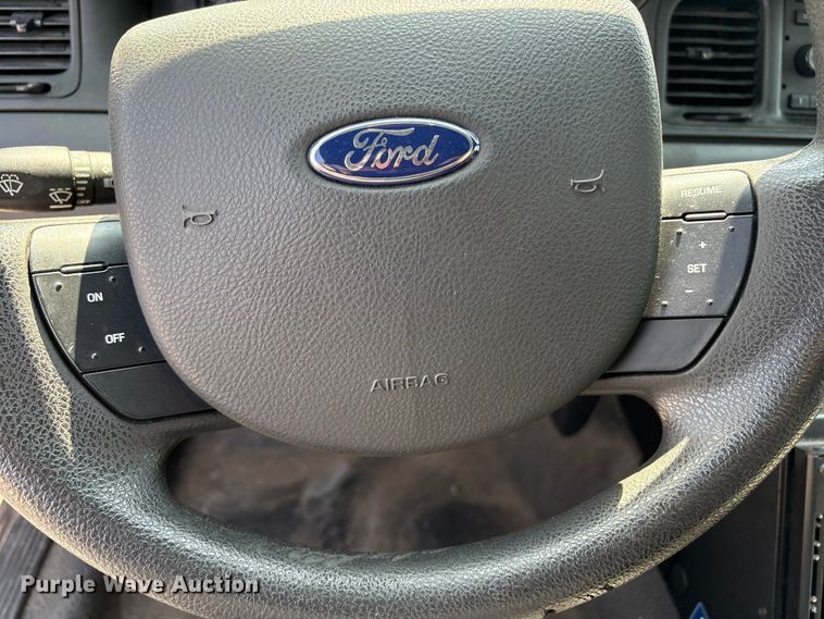 image for item EU4581 2011 Ford Crown Victoria Police Interceptor 