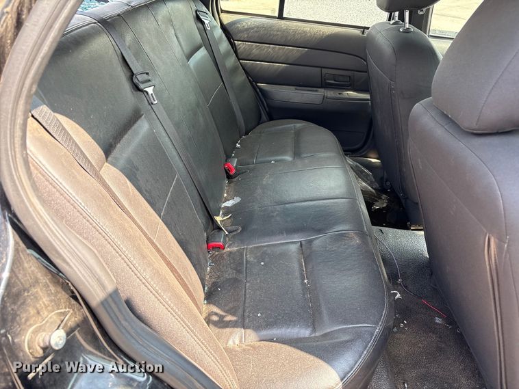 image for item EU4581 2011 Ford Crown Victoria Police Interceptor 