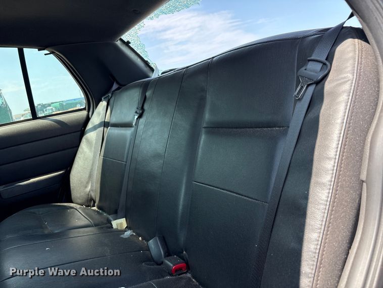 image for item EU4581 2011 Ford Crown Victoria Police Interceptor 