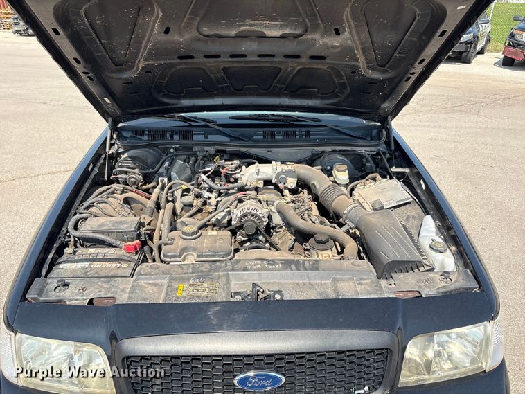 image for item EU4581 2011 Ford Crown Victoria Police Interceptor 