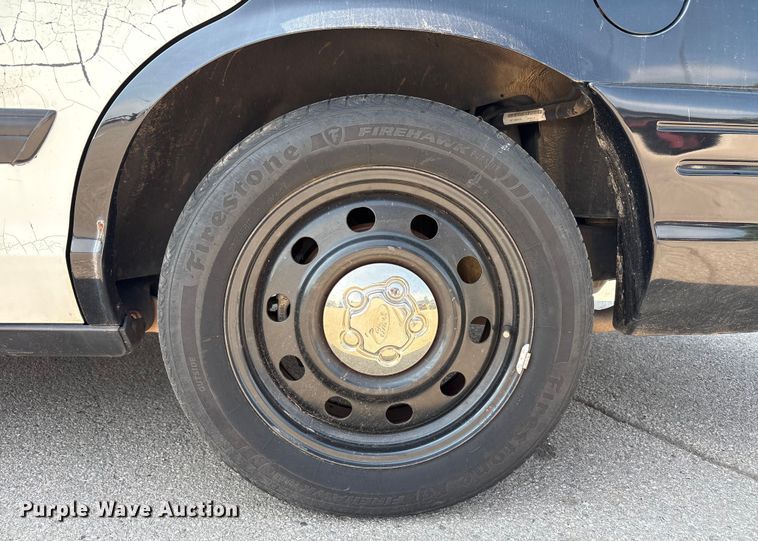 image for item EU4581 2011 Ford Crown Victoria Police Interceptor 