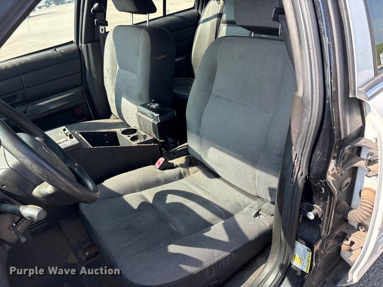 image for item EU4587 2009 Ford Crown Victoria Police interceptor 