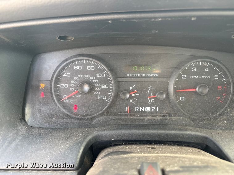 image for item EU4587 2009 Ford Crown Victoria Police interceptor 