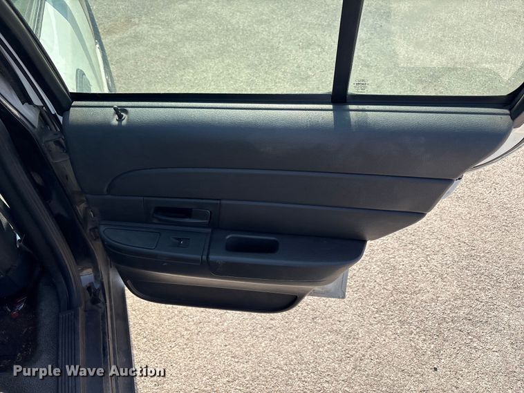 image for item EU4587 2009 Ford Crown Victoria Police interceptor 