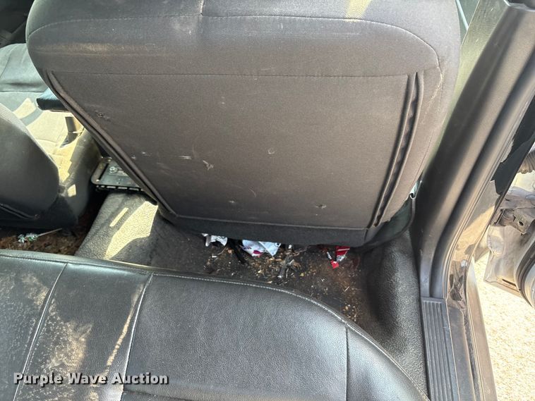 image for item EU4587 2009 Ford Crown Victoria Police interceptor 