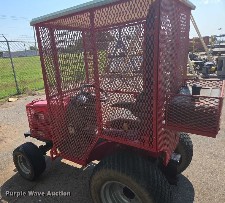 image for item EU4591 Mahendra eMax 22L MFWD tractor