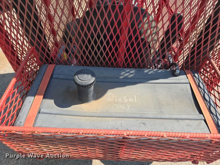 image for item EU4591 Mahendra eMax 22L MFWD tractor