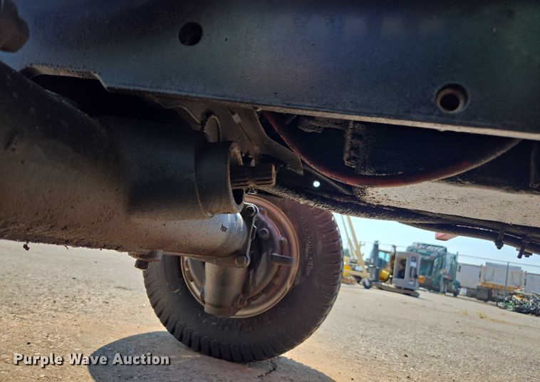 image for item EU4591 Mahendra eMax 22L MFWD tractor