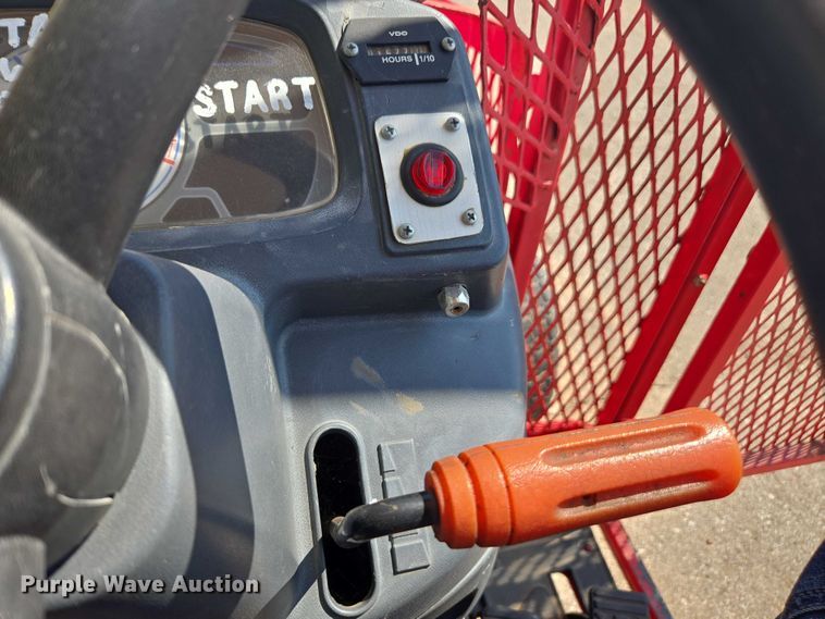 image for item EU4591 Mahendra eMax 22L MFWD tractor