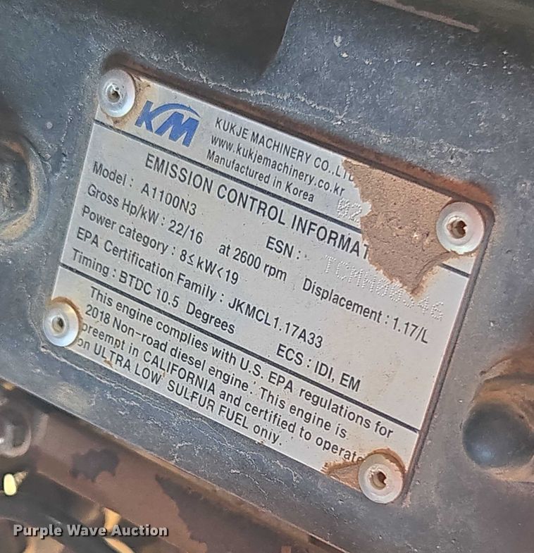 image for item EU4591 Mahendra eMax 22L MFWD tractor