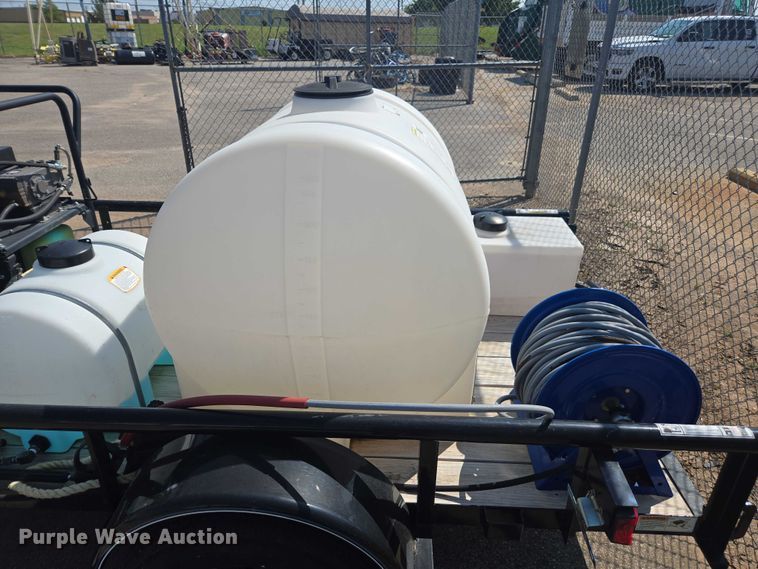 image for item EU4592 2023 Top Hat pressure washing trailer