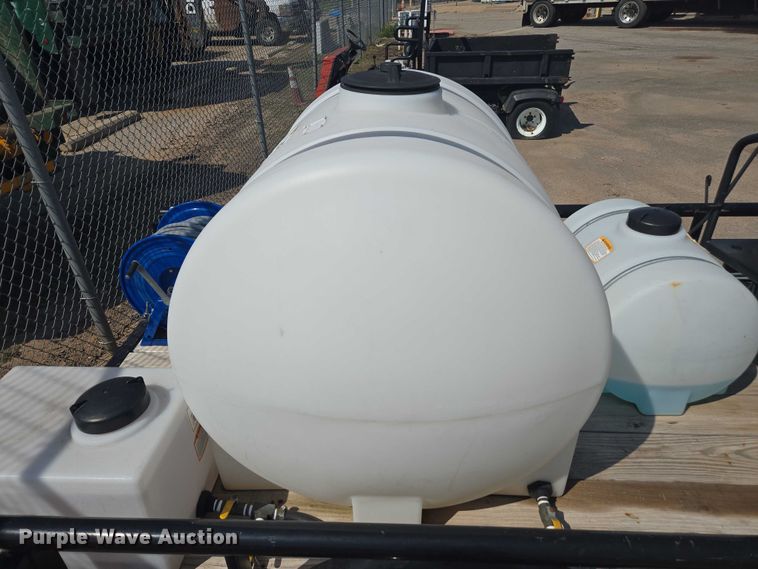 image for item EU4592 2023 Top Hat pressure washing trailer