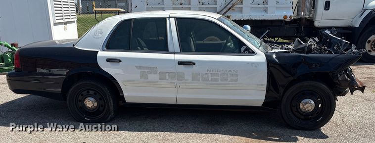 image for item EU4596 2010 Ford Crown Victoria Police Interceptor 