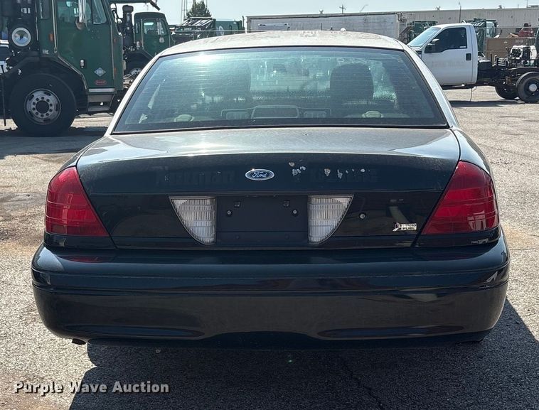 image for item EU4596 2010 Ford Crown Victoria Police Interceptor 