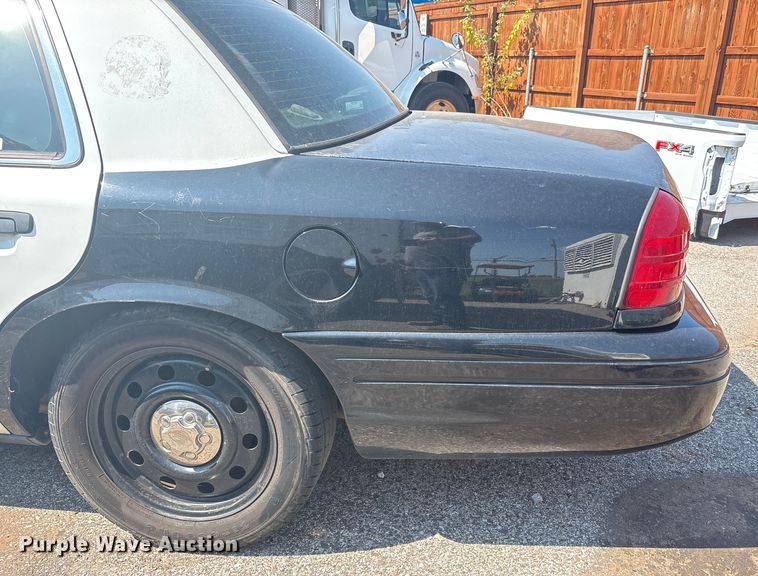 image for item EU4596 2010 Ford Crown Victoria Police Interceptor 