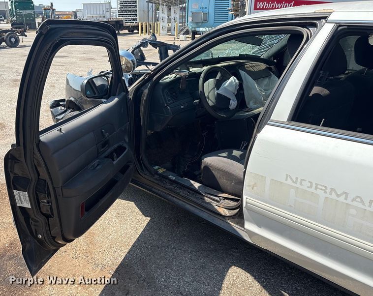 image for item EU4596 2010 Ford Crown Victoria Police Interceptor 