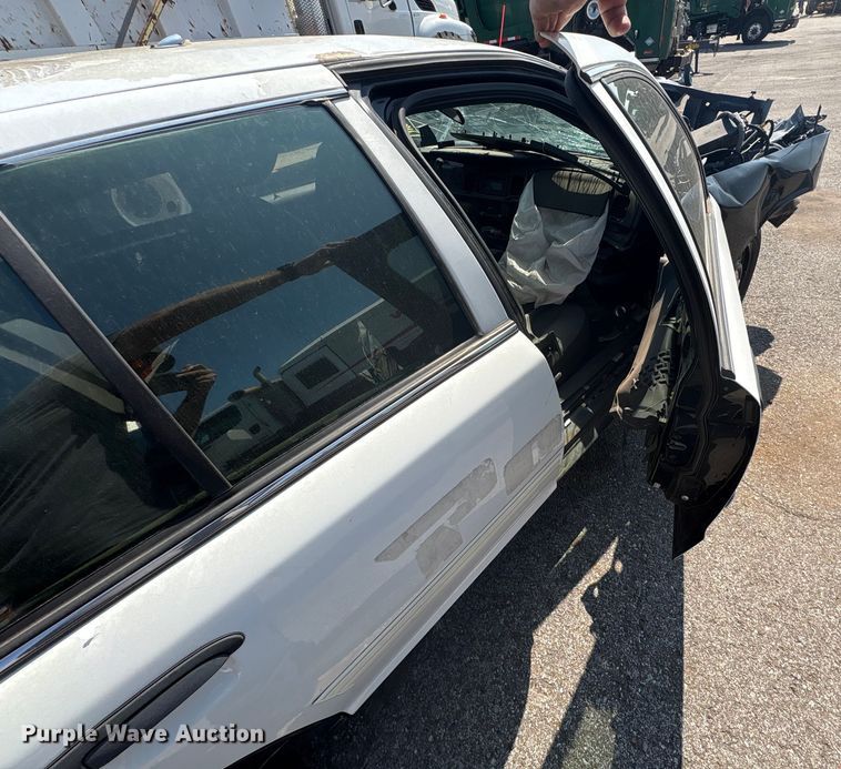 image for item EU4596 2010 Ford Crown Victoria Police Interceptor 