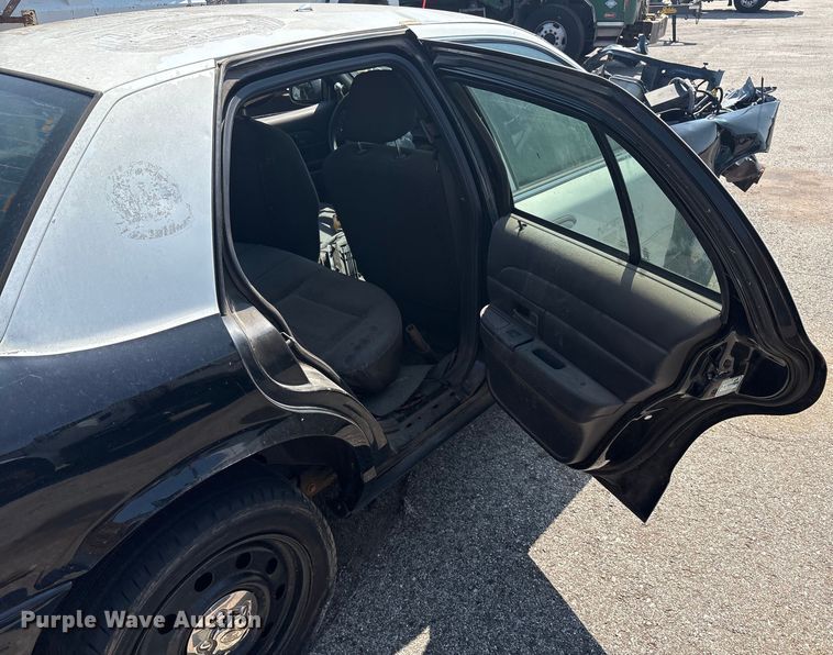 image for item EU4596 2010 Ford Crown Victoria Police Interceptor 