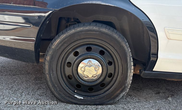 image for item EU4596 2010 Ford Crown Victoria Police Interceptor 