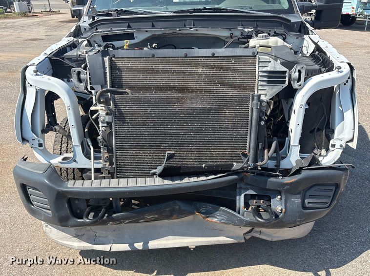 image for item EU4598 2012 Ford F250 Super Duty truck cab and chassis