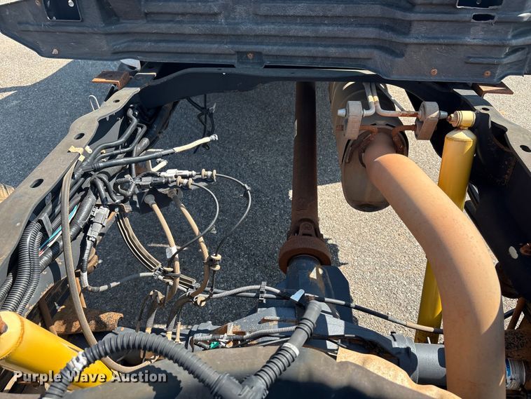 image for item EU4598 2012 Ford F250 Super Duty truck cab and chassis