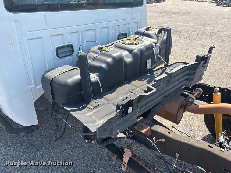 image for item EU4598 2012 Ford F250 Super Duty truck cab and chassis