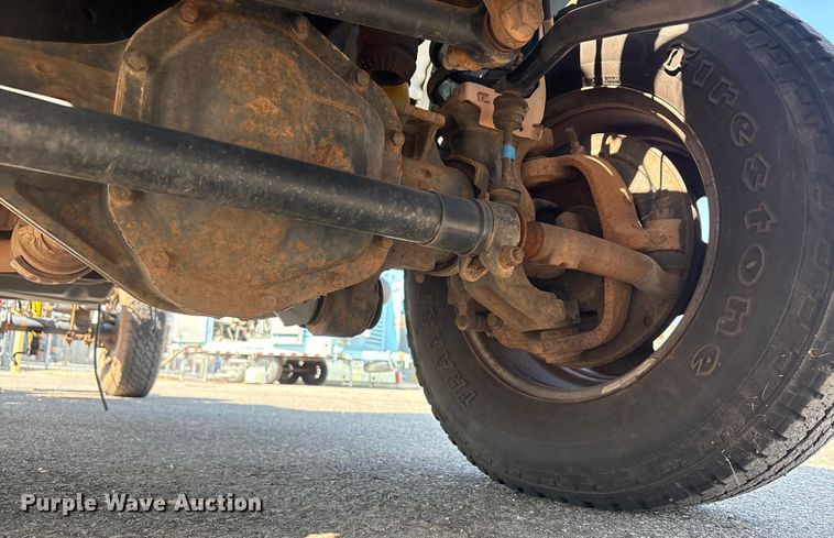 image for item EU4598 2012 Ford F250 Super Duty truck cab and chassis