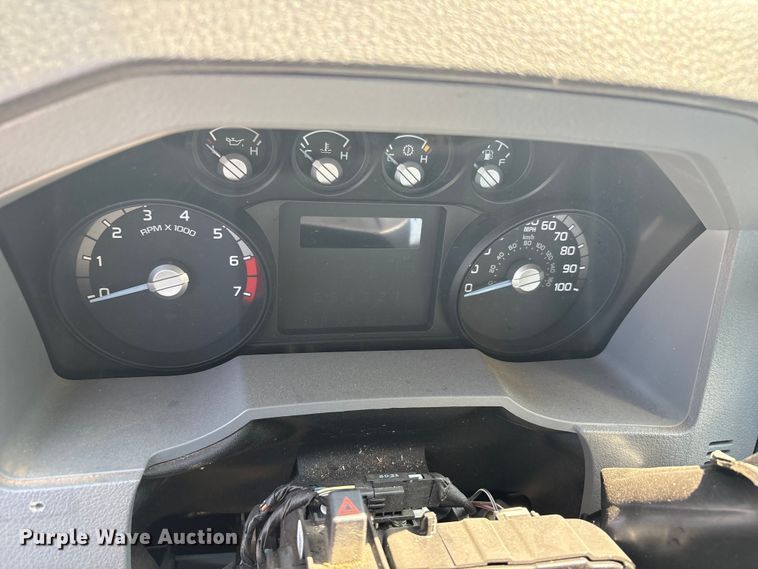 image for item EU4598 2012 Ford F250 Super Duty truck cab and chassis