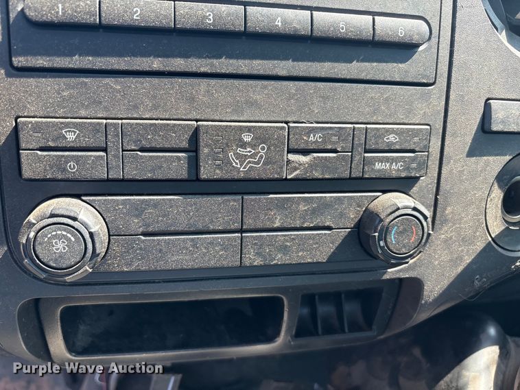 image for item EU4598 2012 Ford F250 Super Duty truck cab and chassis